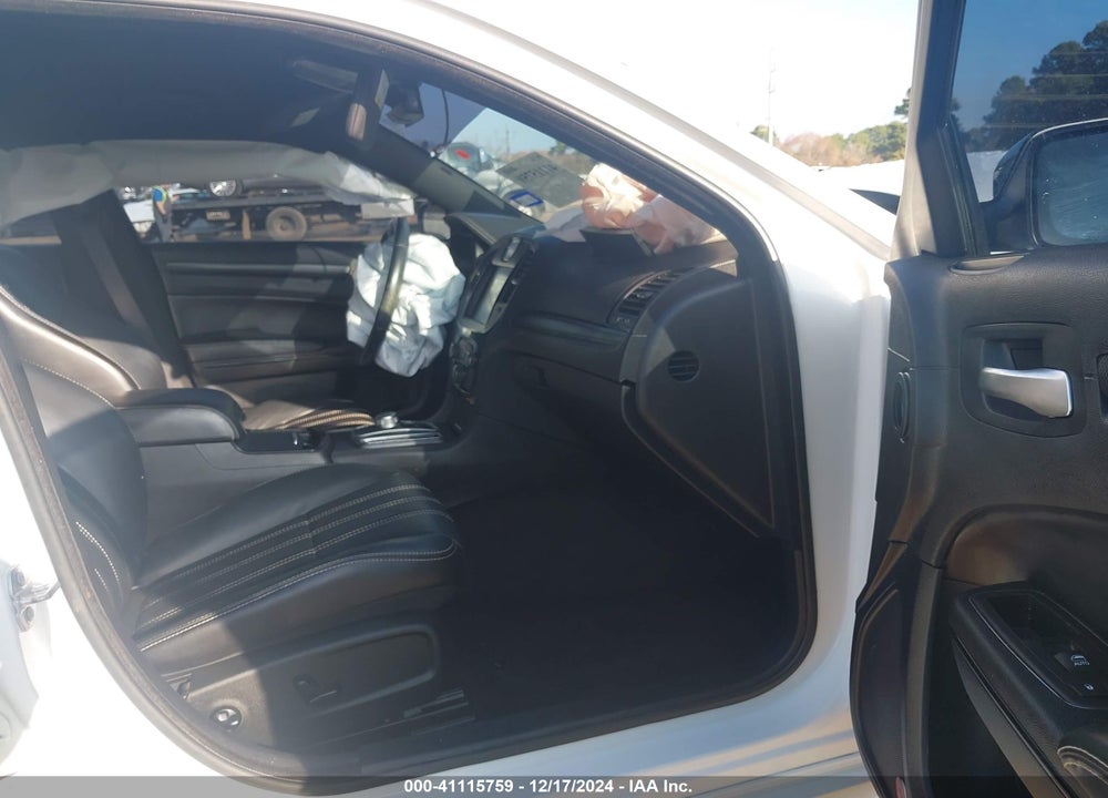 2015 CHRYSLER 300 300S VIN: 2C3CCABG1FH903853