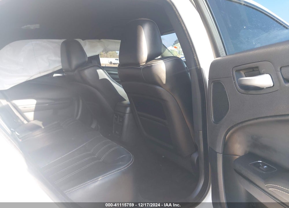 2015 CHRYSLER 300 300S VIN: 2C3CCABG1FH903853