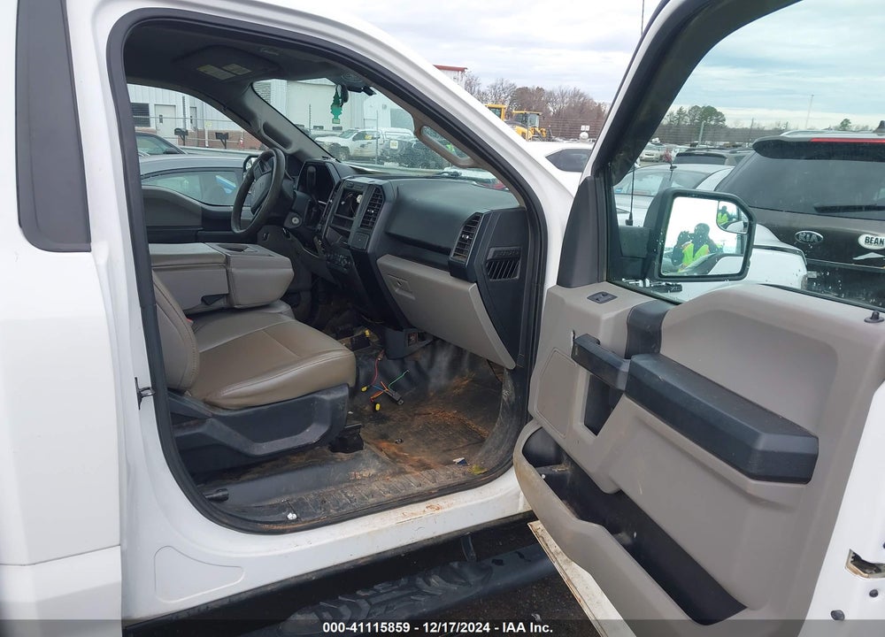 2016 FORD F-150 XL VIN: 1FTMF1E87GFA56187