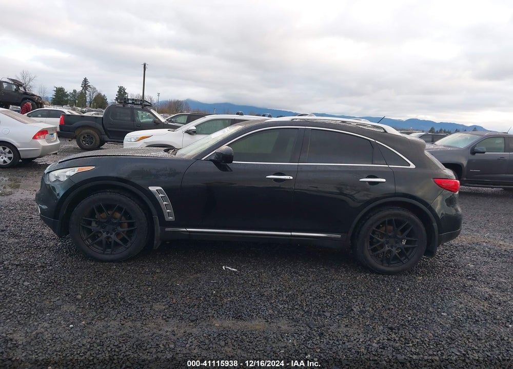 2013 INFINITI FX37 VIN: JN8CS1MW0DM174780