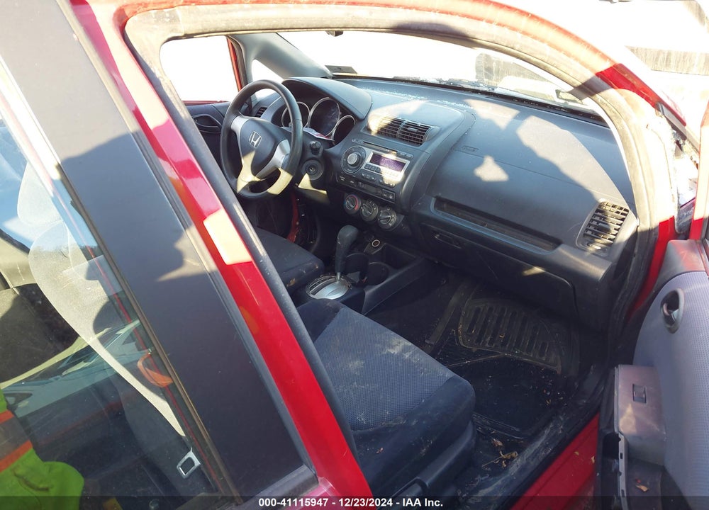 2008 HONDA FIT VIN: JHMGD38448S018625