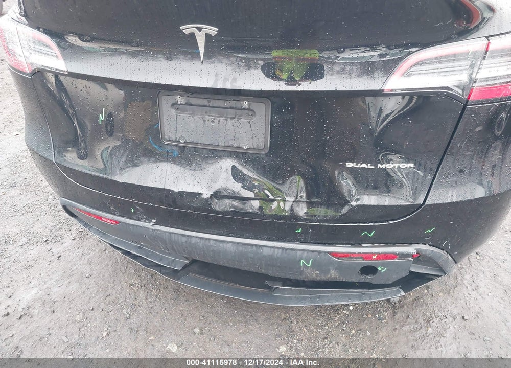 2021 TESLA MODEL Y LONG RANGE DUAL MOTOR ALL-WHEEL DRIVE VIN: 5YJYGDEE8MF101028