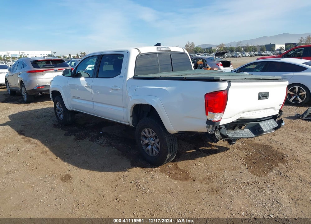 2017 TOYOTA TACOMA SR5 V6 VIN: 3TMAZ5CN3HM027832