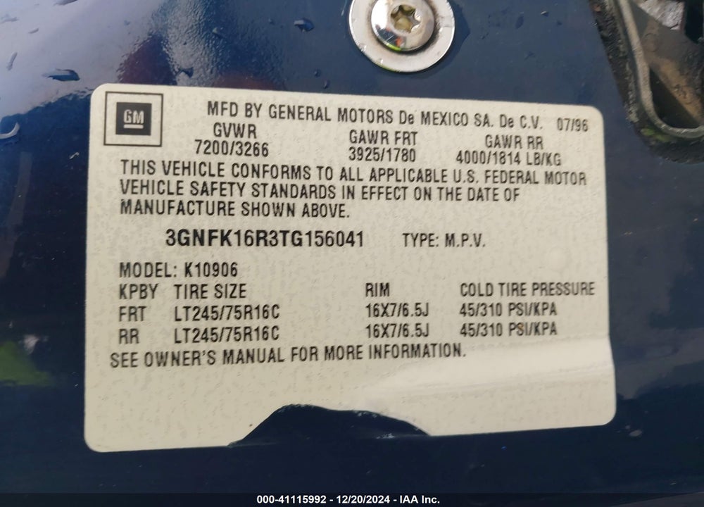 1996 CHEVROLET SUBURBAN K1500 VIN: 3GNFK16R3TG156041