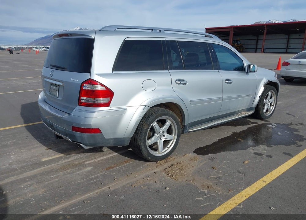2008 MERCEDES-BENZ GL 550 4MATIC VIN: 4JGBF86EX8A380295