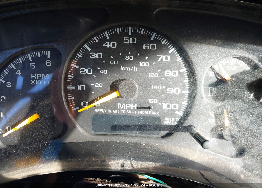 2001 CHEVROLET SILVERADO 1500 LS VIN: 2GCEC19T011323695