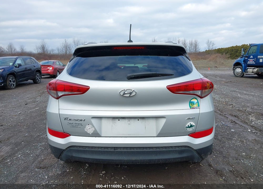2017 HYUNDAI TUCSON SE VIN: KM8J3CA41HU292031