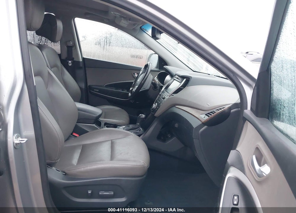 2017 HYUNDAI SANTA FE SE ULTIMATE VIN: KM8SRDHF5HU221768