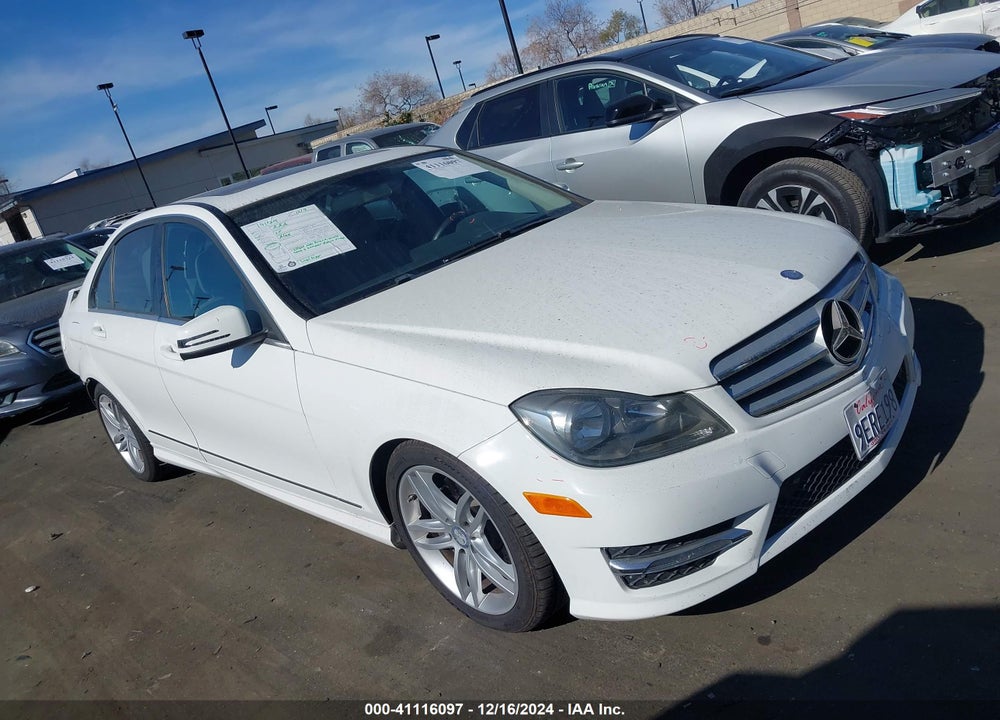 2013 MERCEDES-BENZ C 300 LUXURY 4MATIC/SPORT 4MATIC VIN: WDDGF8AB5DA834525