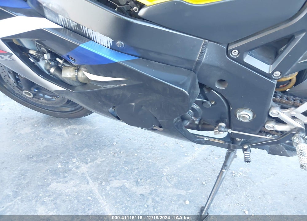 2004 SUZUKI GSX-R600 K VIN: JS1GN7CA542104114