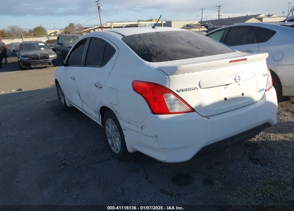 2015 NISSAN VERSA 1.6 SV VIN: 3N1CN7AP1FL809685