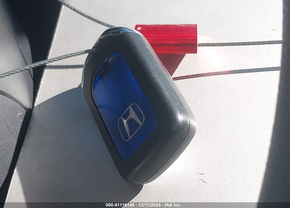 2019 HONDA INSIGHT EX VIN: 19XZE4F56KE008715