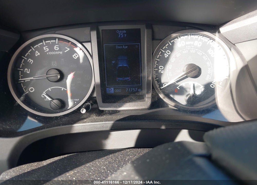 2017 TOYOTA TACOMA VIN: 3TMCZ5ANXHM116311
