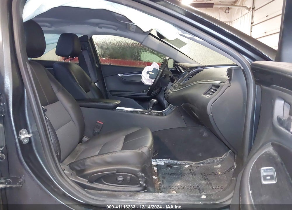 2019 CHEVROLET IMPALA LT VIN: 2G11Z5S38K9115946