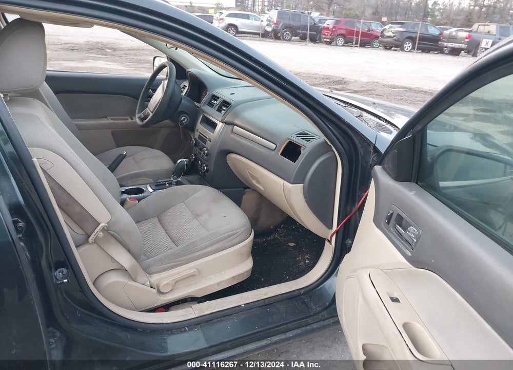 2010 FORD FUSION SE VIN: 3FAHP0HAXAR138292