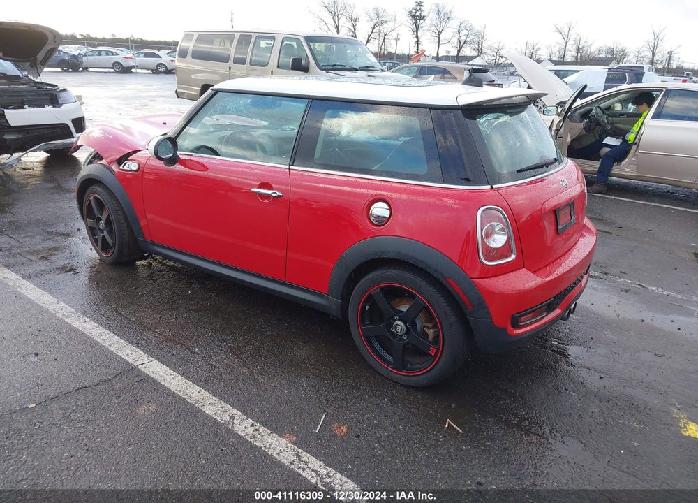 2013 MINI HARDTOP COOPER S VIN: WMWSV3C50DT476205