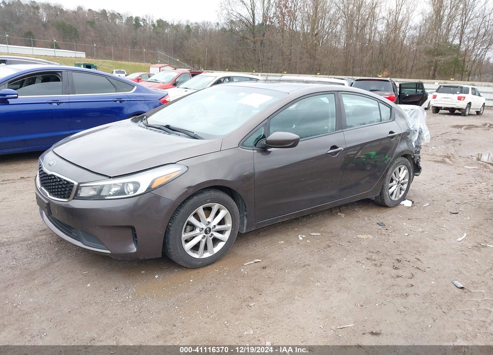 2017 KIA FORTE LX VIN: 3KPFL4A71HE006557
