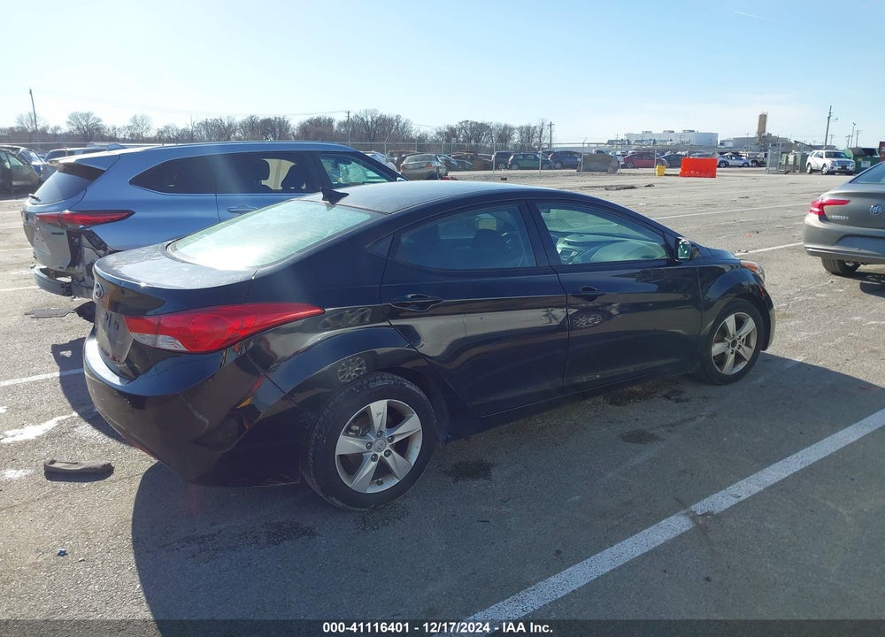 2013 HYUNDAI ELANTRA VIN: 5NPDH4AE1DH295663