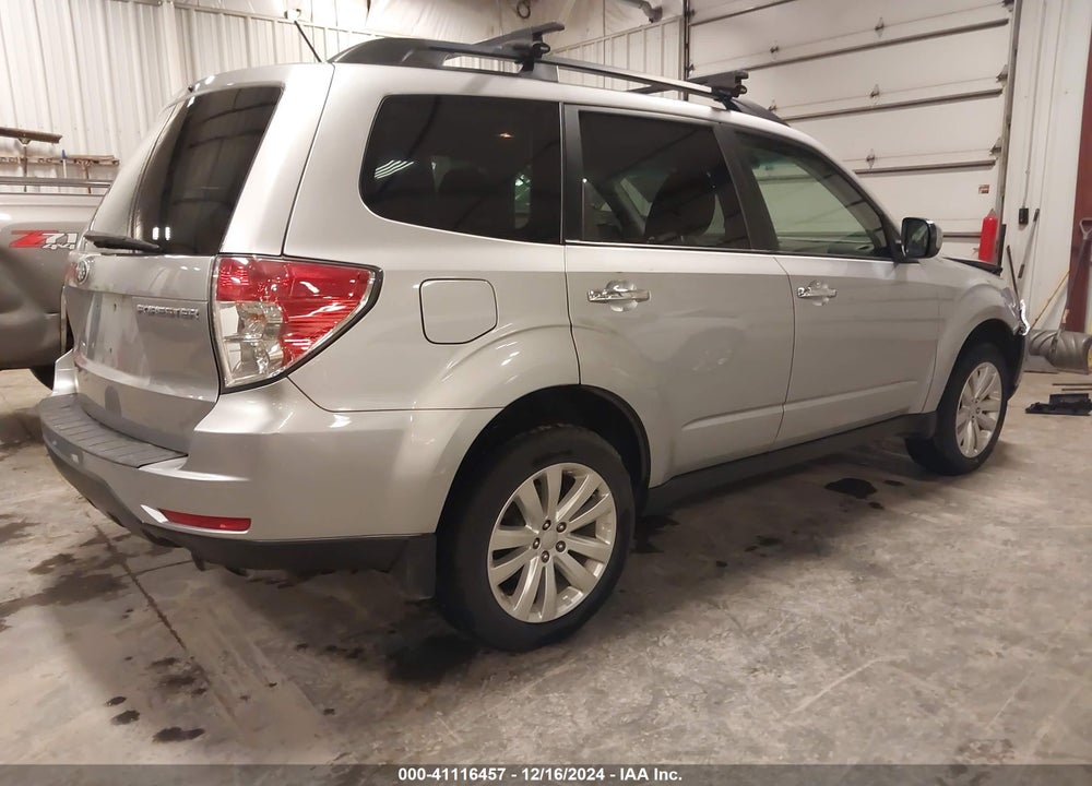 2013 SUBARU FORESTER 2.5X PREMIUM VIN: JF2SHADC1DH434125