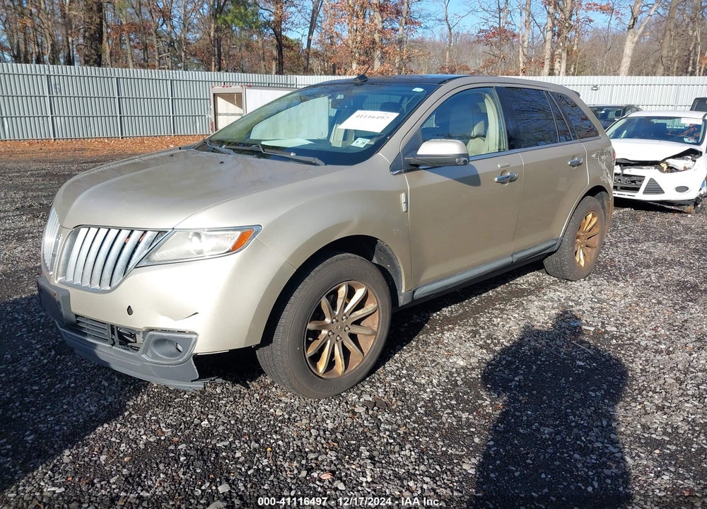 2011 LINCOLN MKX VIN: 2LMDJ8JK8BBJ33832