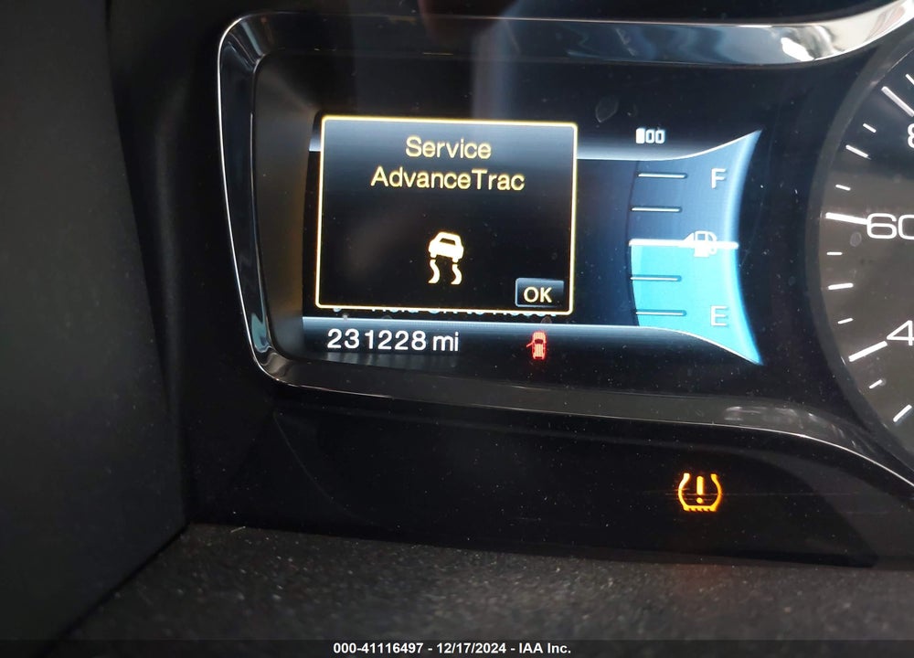 2011 LINCOLN MKX VIN: 2LMDJ8JK8BBJ33832