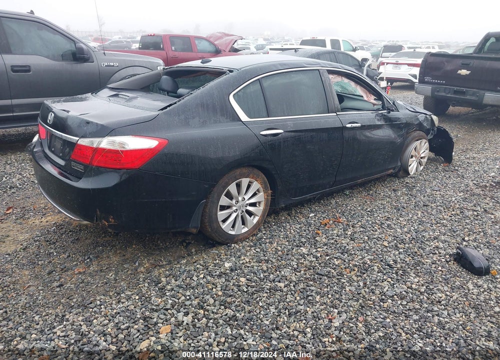 2015 HONDA ACCORD VIN: 1HGCR2F83FA070365