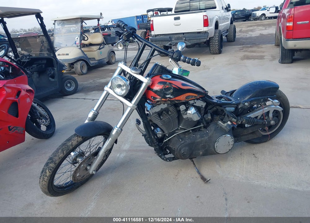 2011 HARLEY-DAVIDSON FXDWG VIN: 1HD1GP416BC313825