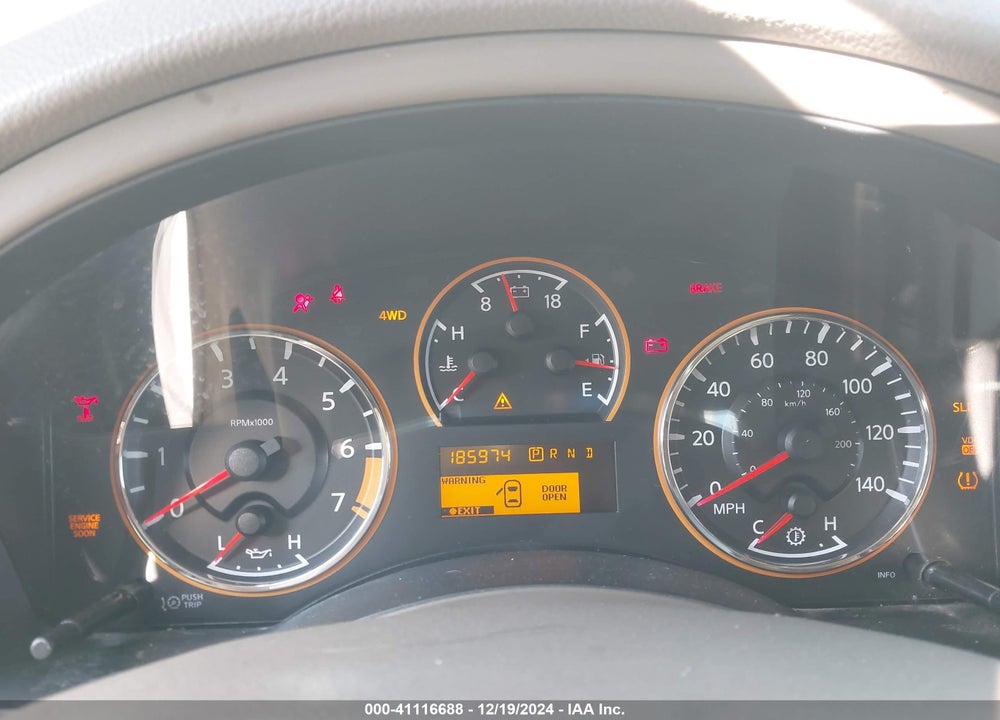 2011 NISSAN ARMADA PLATINUM VIN: 5N1AA0NE3BN613687