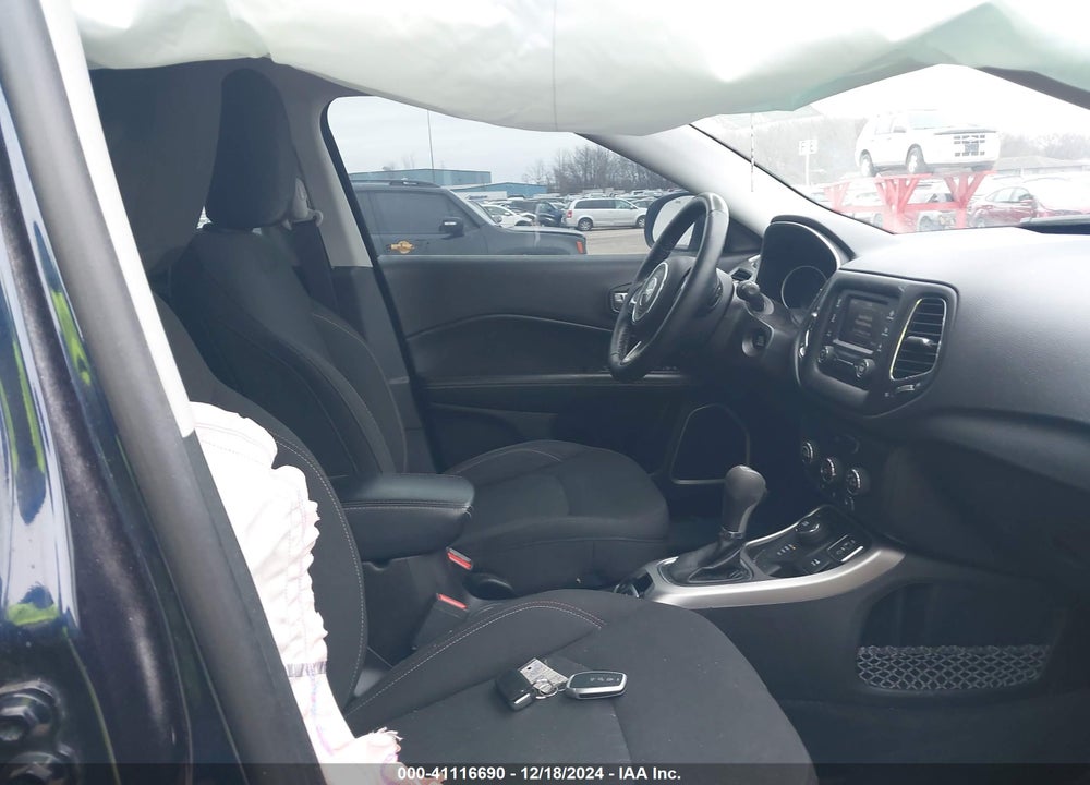 2018 JEEP COMPASS SPORT 4X4 VIN: 3C4NJDAB2JT126746