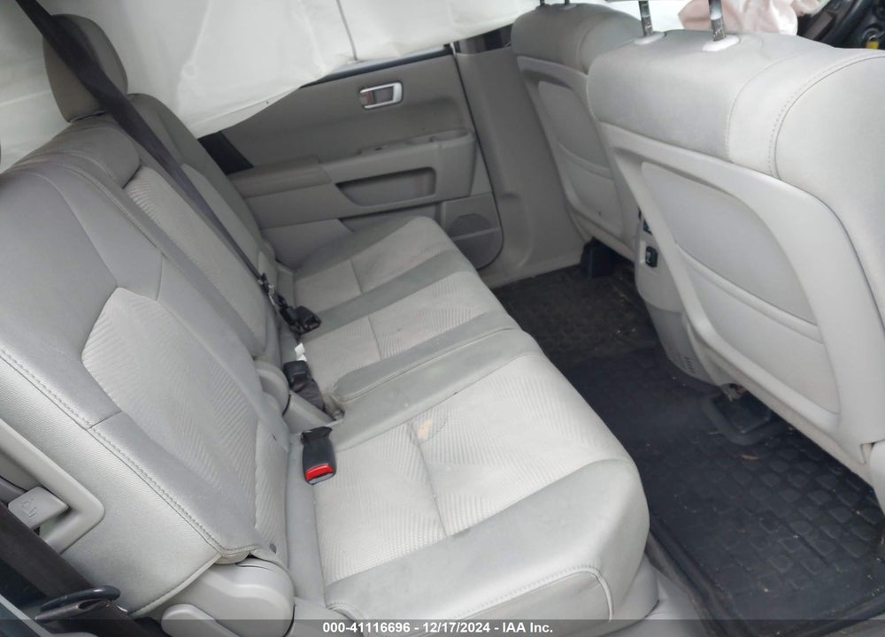 2012 HONDA PILOT LX VIN: 5FNYF4H21CB007110
