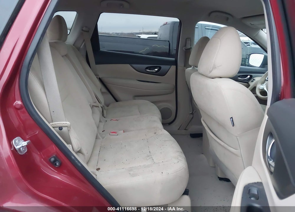 2015 NISSAN ROGUE S VIN: 5N1AT2MK9FC828232