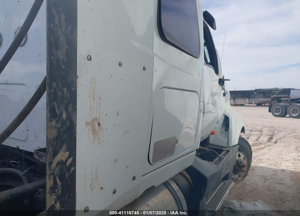 2018 INTERNATIONAL LT VIN: 3HSDZAPR5JN249735