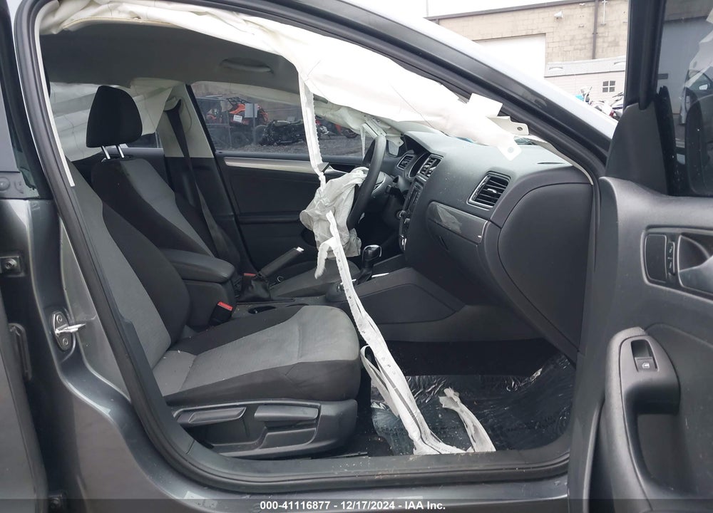 2017 VOLKSWAGEN JETTA 1.4T S VIN: 3VW2B7AJ7HM332073