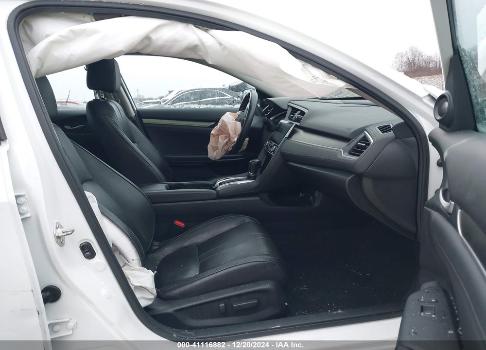 2016 HONDA CIVIC TOURING VIN: 19XFC1F95GE206428
