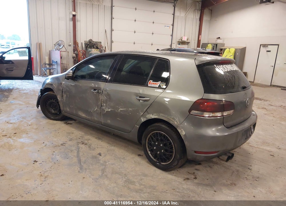 2011 VOLKSWAGEN GOLF VIN: WVWDA7AJ4BW182560
