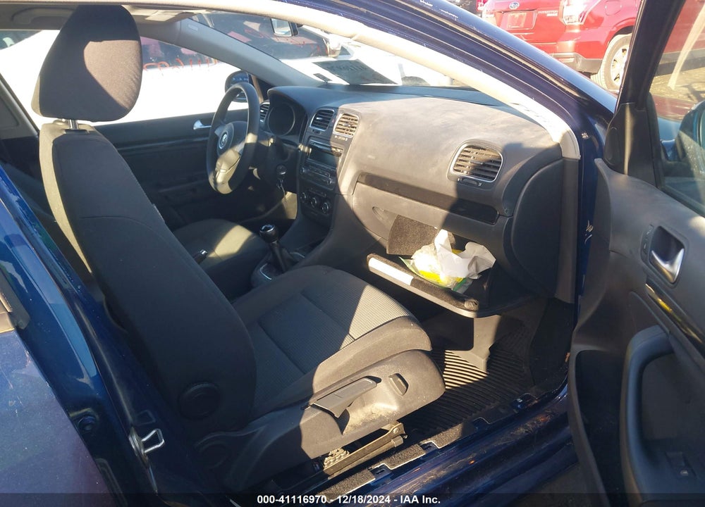 2012 VOLKSWAGEN JETTA SPORTWAGEN 2.5L S VIN: 3VWKP7AJ5CM641924