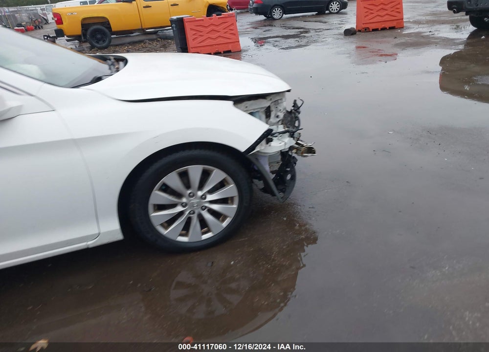 2013 HONDA ACCORD VIN: 1HGCR2F81DA013501