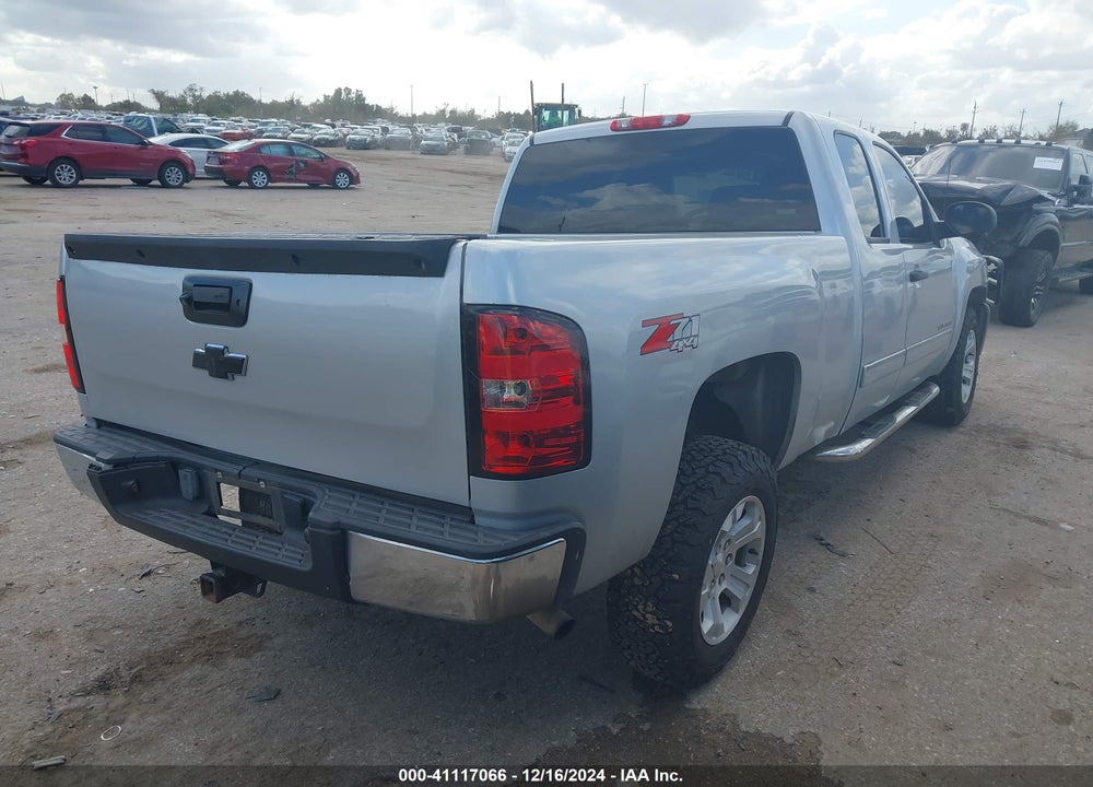 2012 CHEVROLET SILVERADO 1500 LT VIN: 1GCRKSE79CZ325989