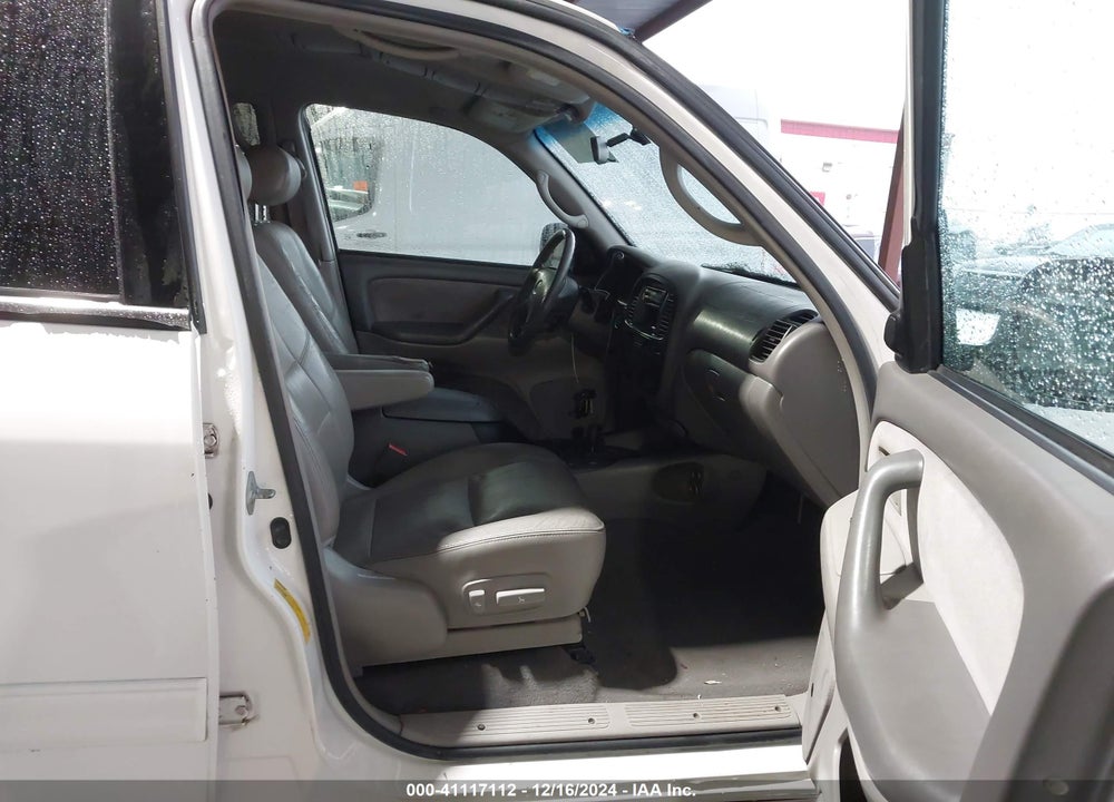 2001 TOYOTA SEQUOIA SR5 V8 VIN: 5TDBT44A21S016368