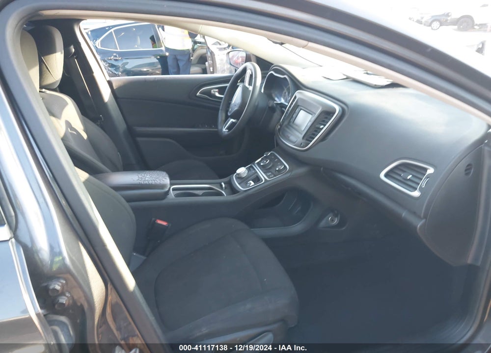 2015 CHRYSLER 200 VIN: 1C3CCCAB1FN685633