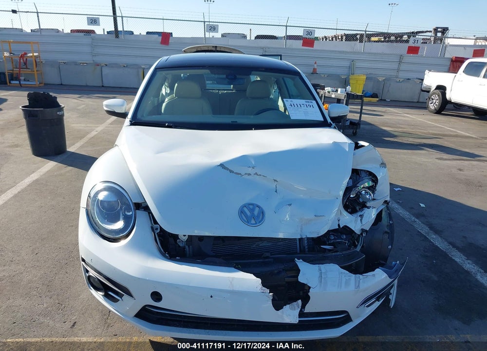 2019 VOLKSWAGEN BEETLE 2.0T SE VIN: 3VWJD7AT2KM716969