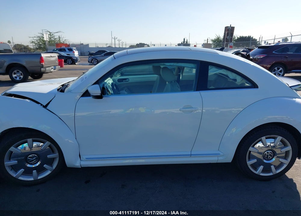 2019 VOLKSWAGEN BEETLE 2.0T SE VIN: 3VWJD7AT2KM716969