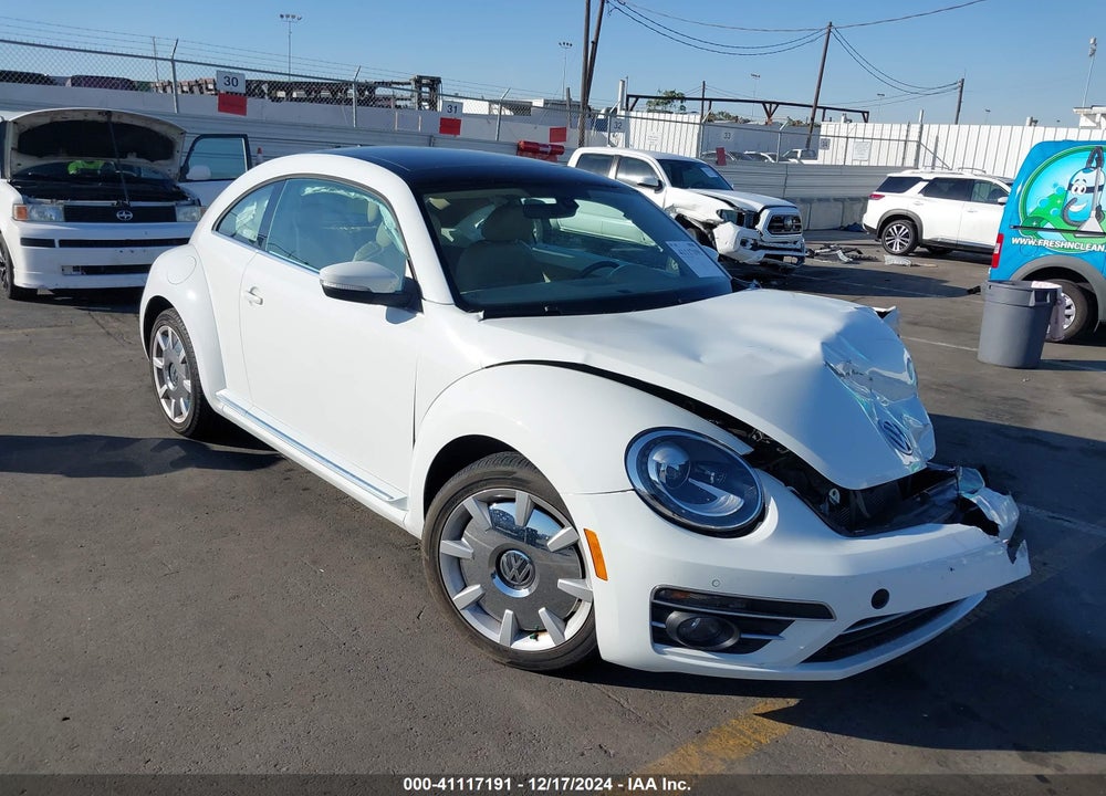 2019 VOLKSWAGEN BEETLE 2.0T SE VIN: 3VWJD7AT2KM716969