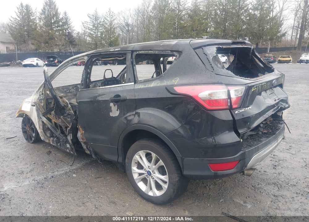 2017 FORD ESCAPE SE VIN: 1FMCU9GD6HUC91957