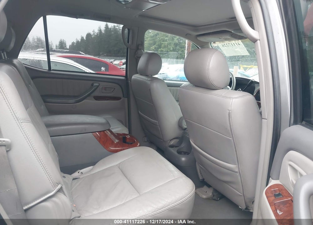 2005 TOYOTA SEQUOIA LIMITED V8 VIN: 5TDZT38A65S259495