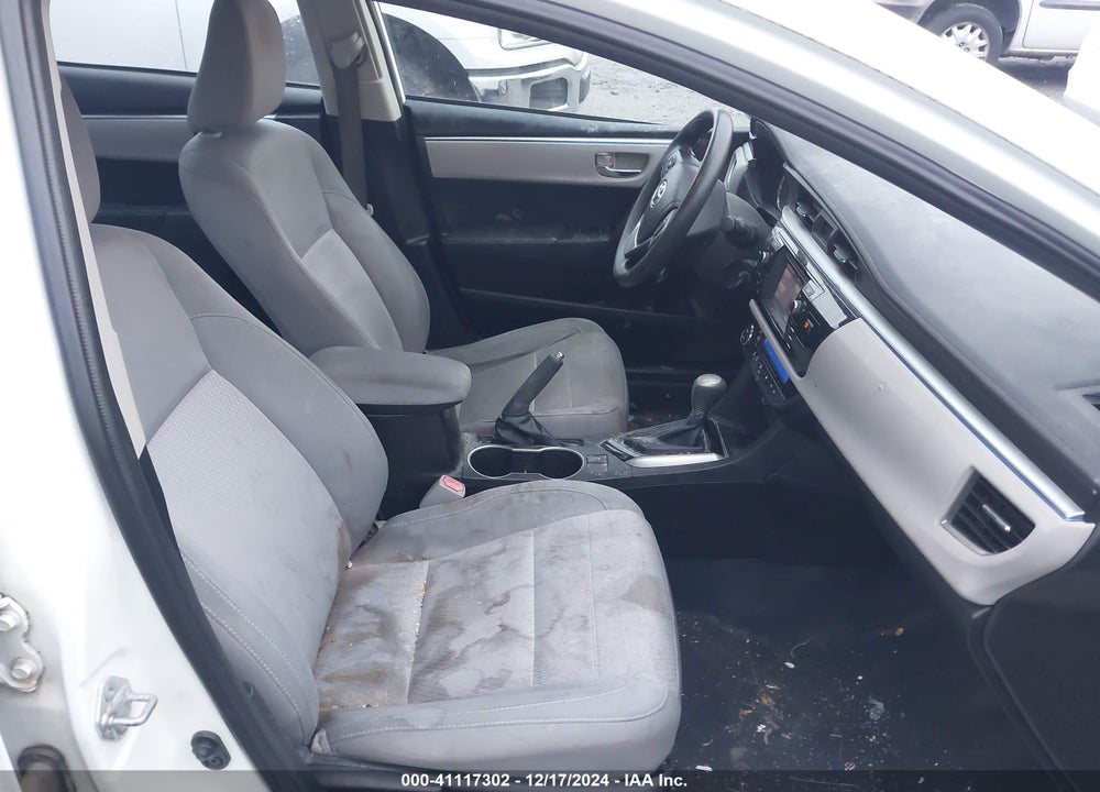 2014 TOYOTA COROLLA VIN: 5YFBURHE9EP082695