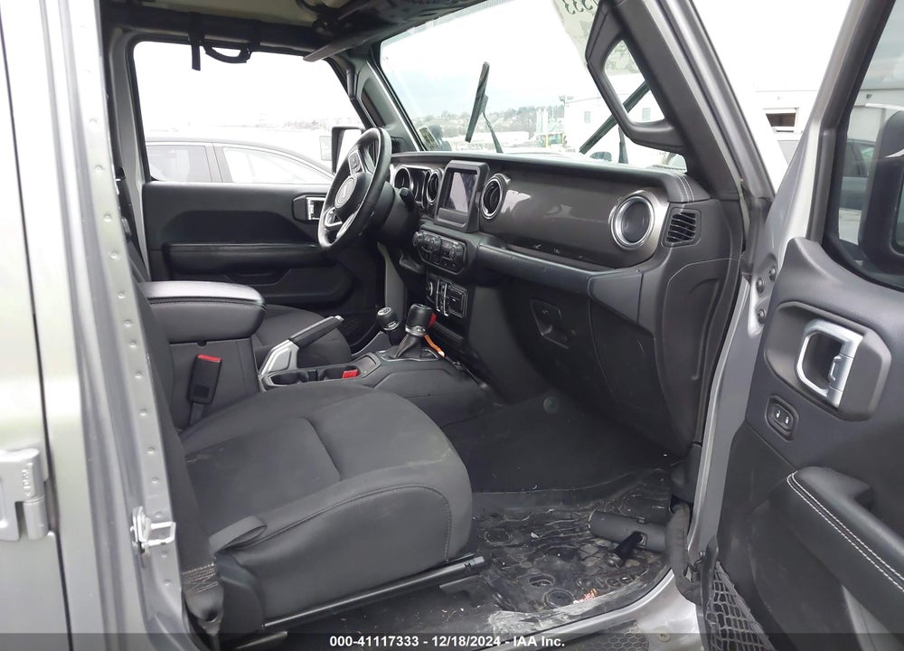 2018 JEEP WRANGLER UNLIMITED SAHARA 4X4 VIN: 1C4HJXEN3JW193062