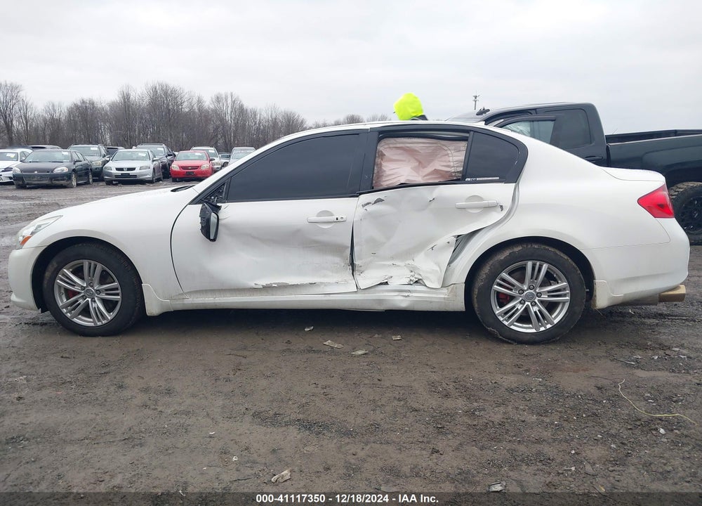 2013 INFINITI G37X VIN: JN1CV6AR8DM764288