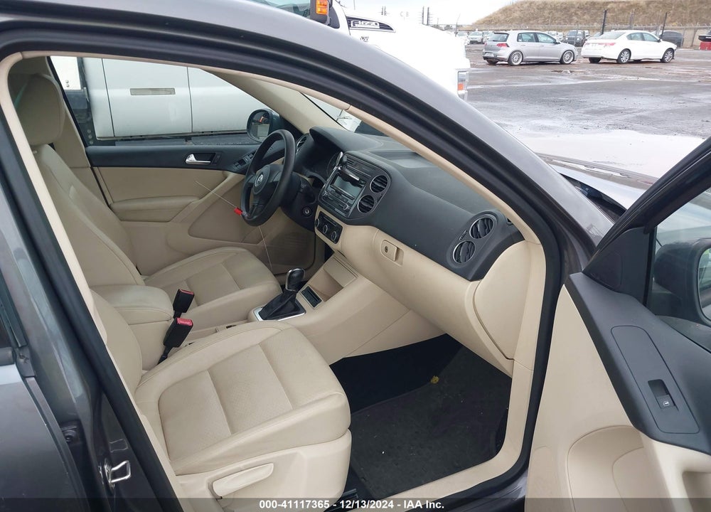 2012 VOLKSWAGEN TIGUAN LE VIN: WVGAV7AX6CW004190