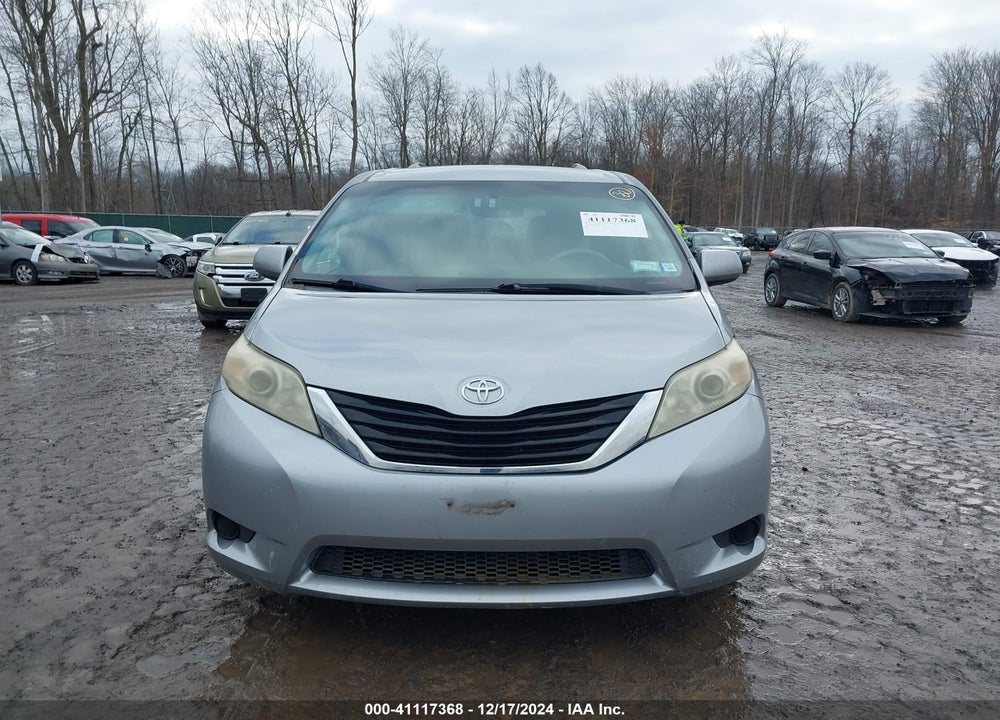 2014 TOYOTA SIENNA LE V6 8 PASSENGER VIN: 5TDKK3DC3ES452036